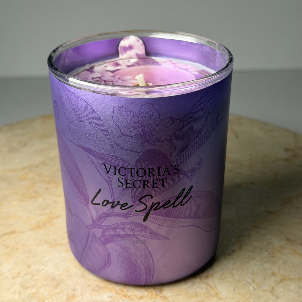Victoria's Secret Love Spell Candle 9oz Purple Cherry Blossom Fresh Peach New